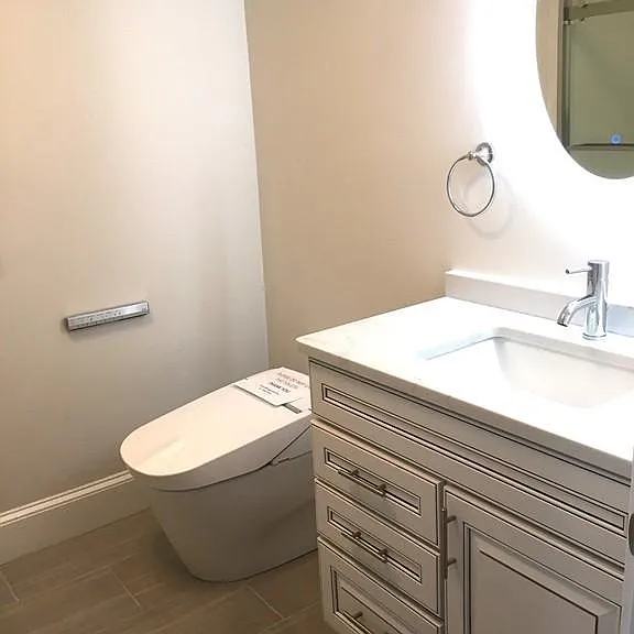 Powder room